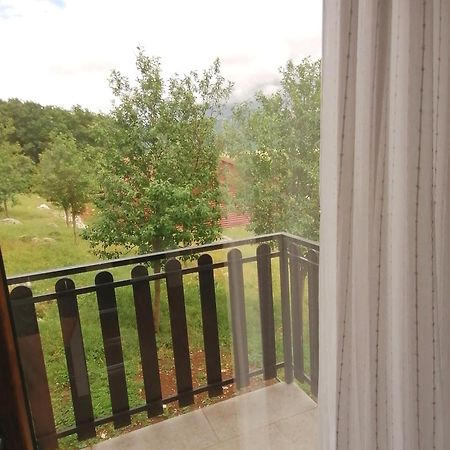 Farma & Apartmani Opg Sasa Delic Korenica Luaran gambar