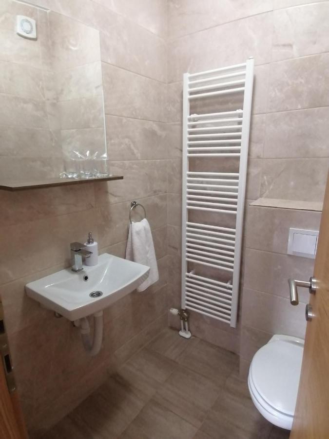 Farma & Apartmani Opg Sasa Delic Korenica Luaran gambar