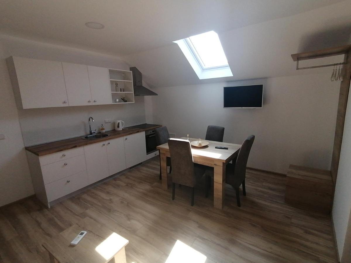 Farma & Apartmani Opg Sasa Delic Korenica Luaran gambar