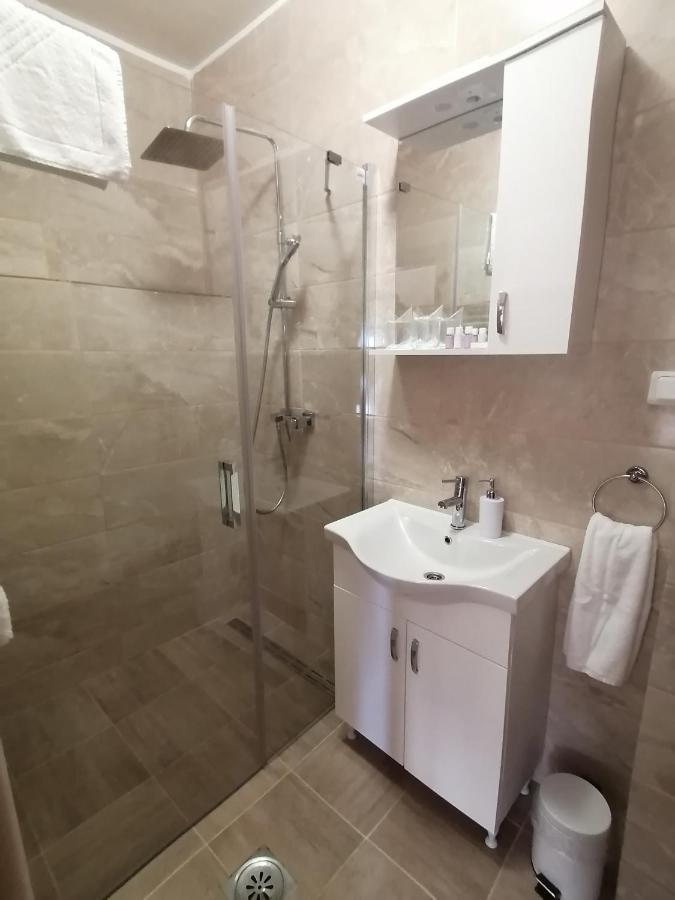 Farma & Apartmani Opg Sasa Delic Korenica Luaran gambar