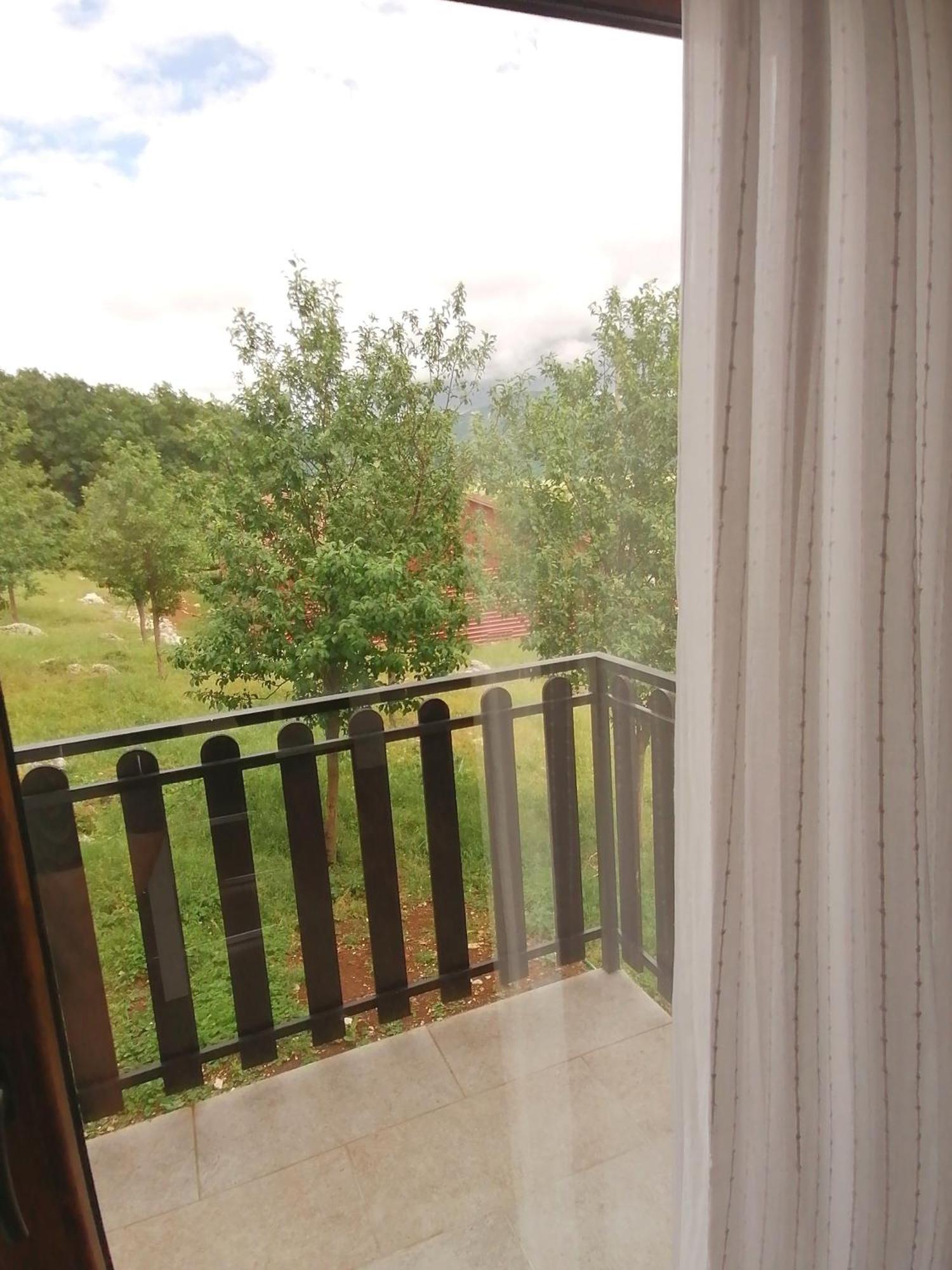Farma & Apartmani Opg Sasa Delic Korenica Luaran gambar